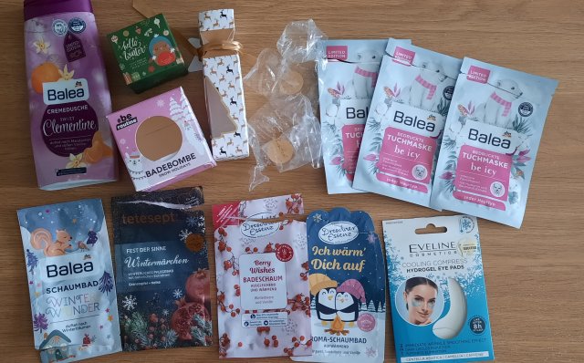 akcja denkowanie! grudzień - kosmetyki w świątecznych opakowaniach i świątecznych kolorach 🎄❄️⛄🎀🎁🎅