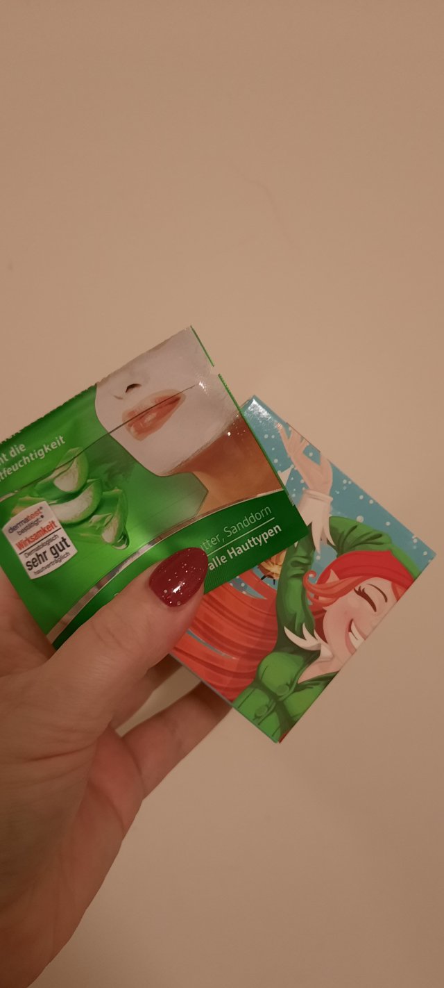 akcja denkowanie! grudzień - kosmetyki w świątecznych opakowaniach i świątecznych kolorach 🎄❄️⛄🎀🎁🎅