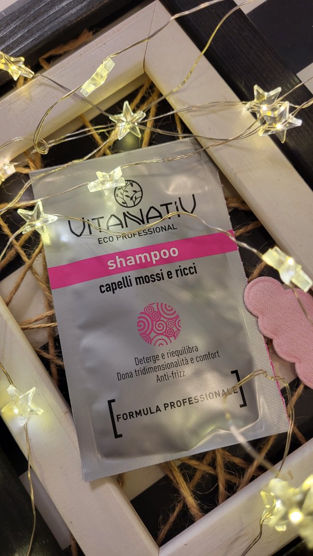 Vitanativ Szampon do włosów, Capelli Mossi e Ricci, Do włosów falowanych i kręconych 