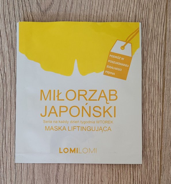LOMI LOMI Maska do twarzy w płacie, Przeciwzmarszczkowa, Miłorząb japoński