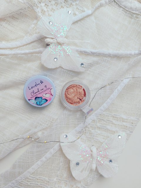 Lovely Is a Butterfly, Cloud no. 9, Rozświetlacz w musie, nr 02 Magical