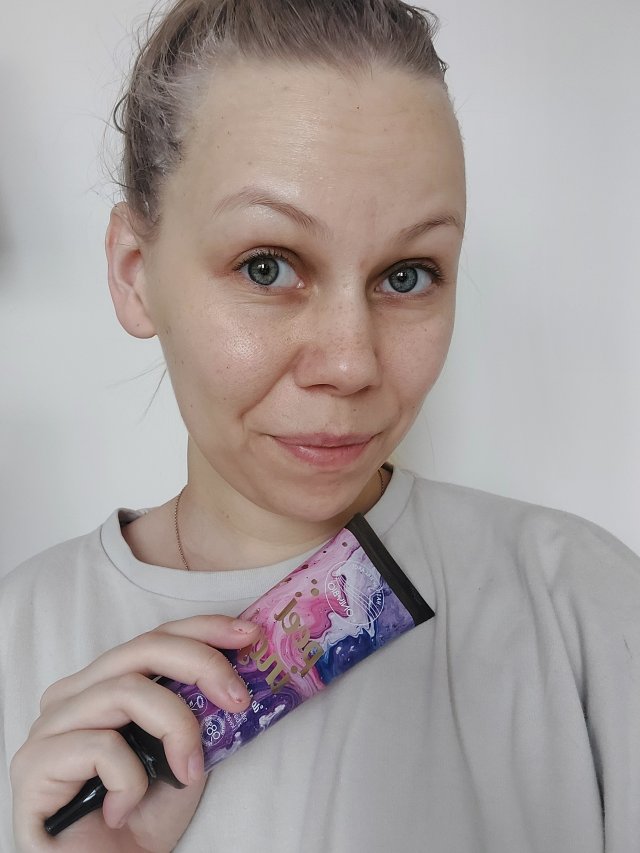 OnlyBio Hair Balance, Peeling do skóry głowy, Formuła z białą glinką, pestkami moreli i kwasem mlekowym 