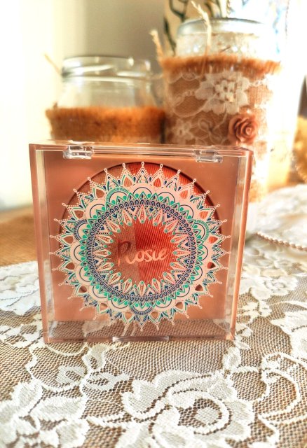 Rosie Róż Rozświetlający Apricot Sorbet 