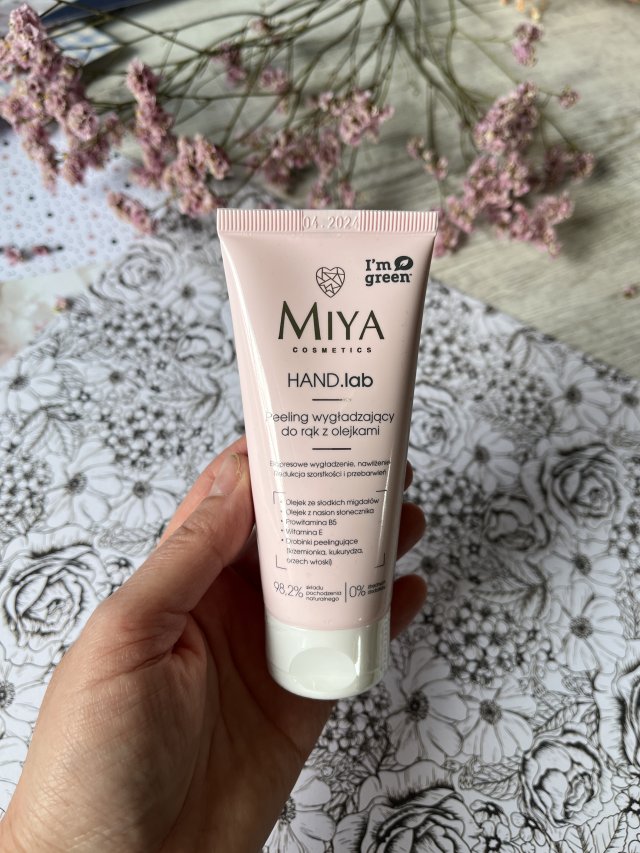 Miya Cosmetics HAND.lab, Peeling do rąk, Wygładzający, Z olejkami