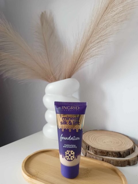 Ingrid mineral Silk & Lift, Podkład do twarzy, Mineralny, nr 280 Light Ivory