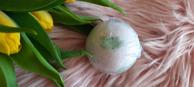 akcja denkowanie! grudzień - kosmetyki w świątecznych opakowaniach i świątecznych kolorach 🎄❄️⛄🎀🎁🎅