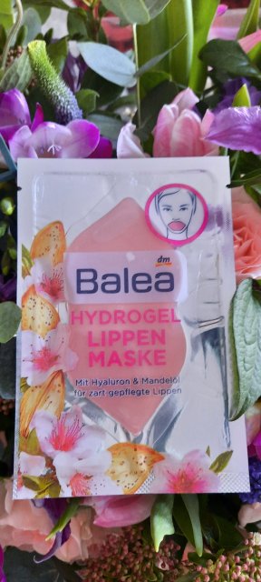 Balea Maseczka na usta, Hydrożelowa, Kwas hialuronowy i olejek migdałowy 