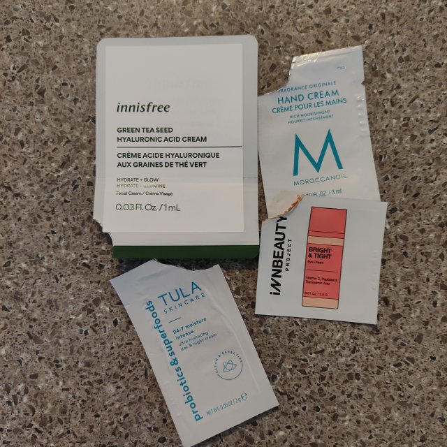 akcja denkowanie! grudzień - kosmetyki w świątecznych opakowaniach i świątecznych kolorach 🎄❄️⛄🎀🎁🎅