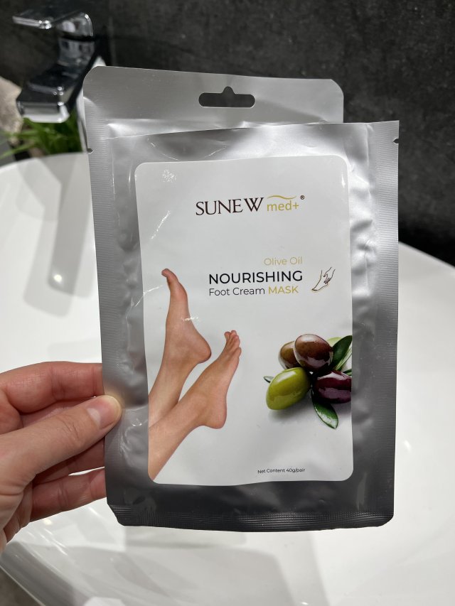 akcja denkowanie! grudzień - kosmetyki w świątecznych opakowaniach i świątecznych kolorach 🎄❄️⛄🎀🎁🎅