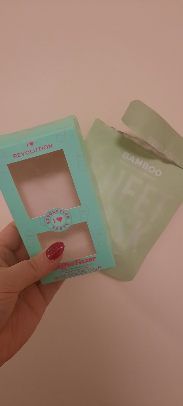 akcja denkowanie! grudzień - kosmetyki w świątecznych opakowaniach i świątecznych kolorach 🎄❄️⛄🎀🎁🎅