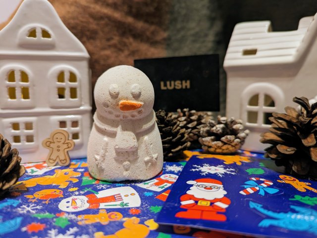 LUSH Kula do kąpieli, Snowman Finger Puppet
