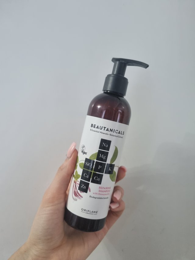 akcja denkowanie! grudzień - kosmetyki w świątecznych opakowaniach i świątecznych kolorach 🎄❄️⛄🎀🎁🎅