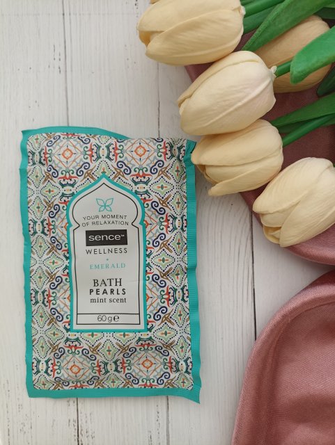 Sence Essentials Perełki do wanny, Emerald, Mint scent