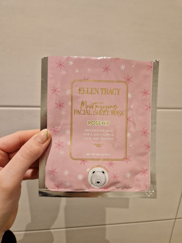 akcja denkowanie! grudzień - kosmetyki w świątecznych opakowaniach i świątecznych kolorach 🎄❄️⛄🎀🎁🎅