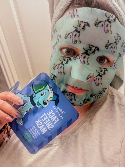 Topbrands Europe B.V. Disney 101 Dalmatians, Maska do twarzy w płacie, Relaksująca, Z ekstraktem z brzoskwini