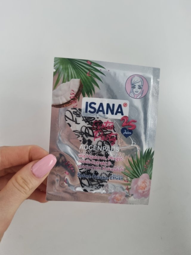 akcja denkowanie! grudzień - kosmetyki w świątecznych opakowaniach i świątecznych kolorach 🎄❄️⛄🎀🎁🎅