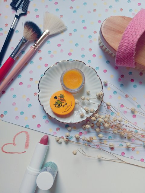 Bell Vege, Peeling do ust, Ekstrakt z papai i olejek z awokado