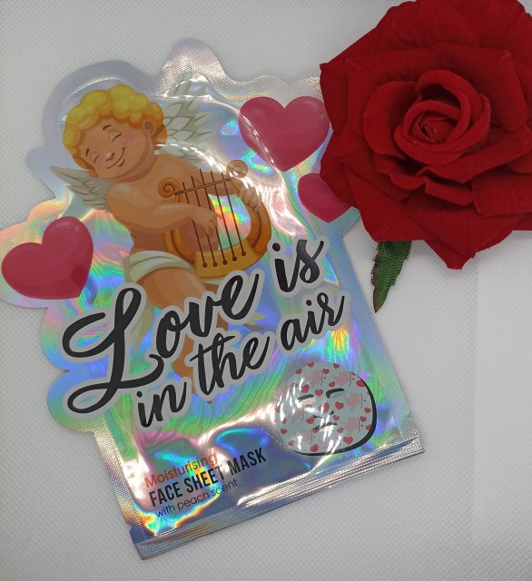 Maxbrands Marketing B.V. Maseczka do twarzy w płachcie, Love is in the air