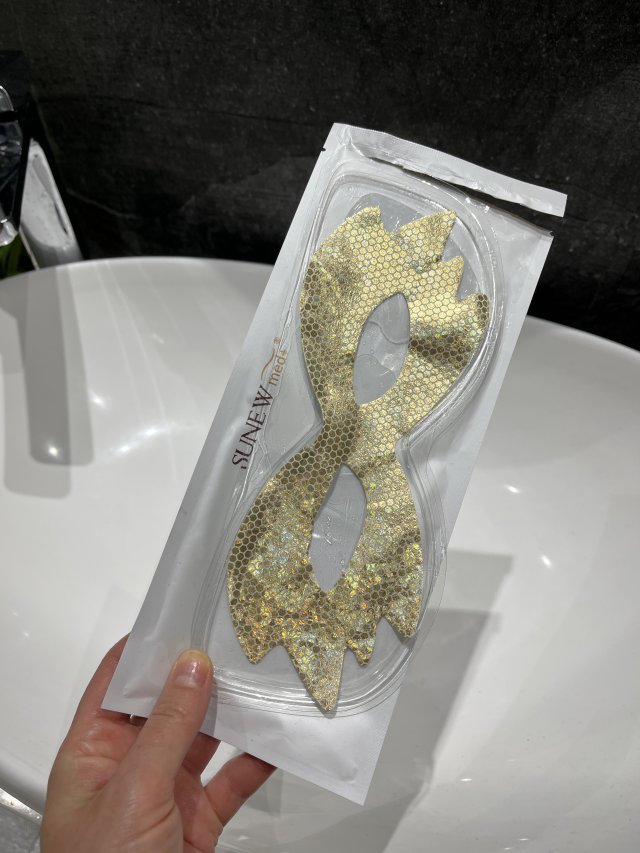 akcja denkowanie! grudzień - kosmetyki w świątecznych opakowaniach i świątecznych kolorach 🎄❄️⛄🎀🎁🎅