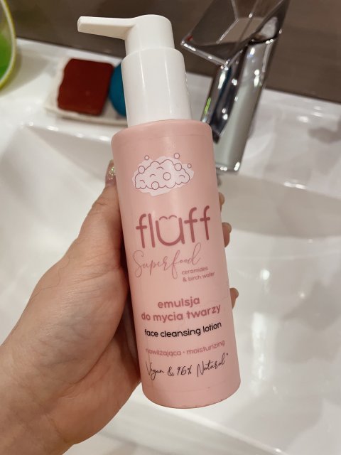 Fluff emulsja do mycia twarzy