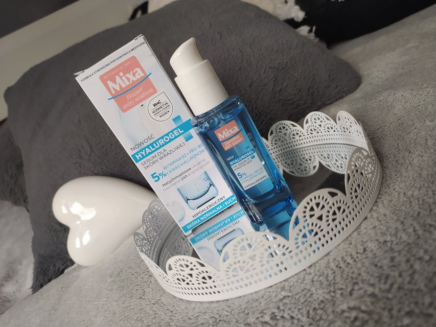 Mixa Hyalurogel, Serum do twarzy, Skóra wrażliwa, 5% witamina B3 + Prowitamina B5 + kwas hialuronowy