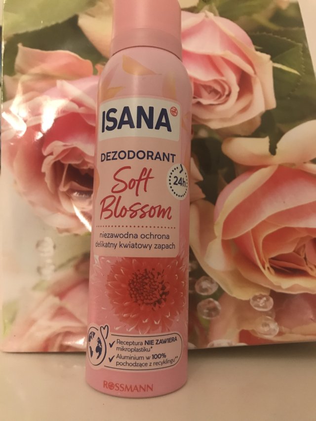 Isana Dezodorant w sprayu, Soft Blossom 