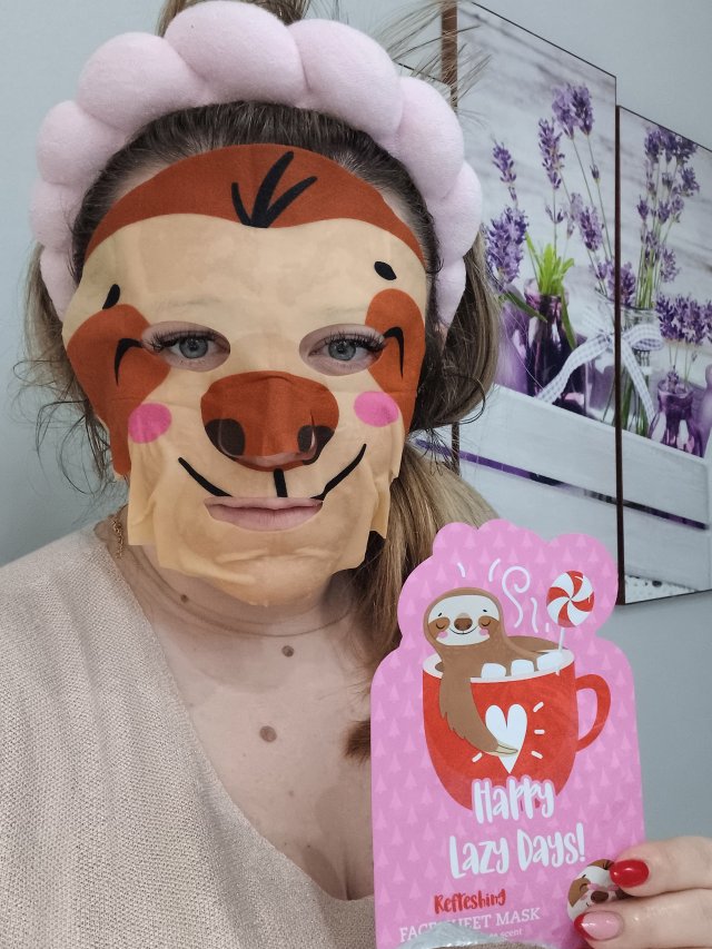 Maxbrands Marketing B.V. Face Sheet Mask, Maseczka do twarzy w płacie, Happy Lazy Days, Zapach granatu