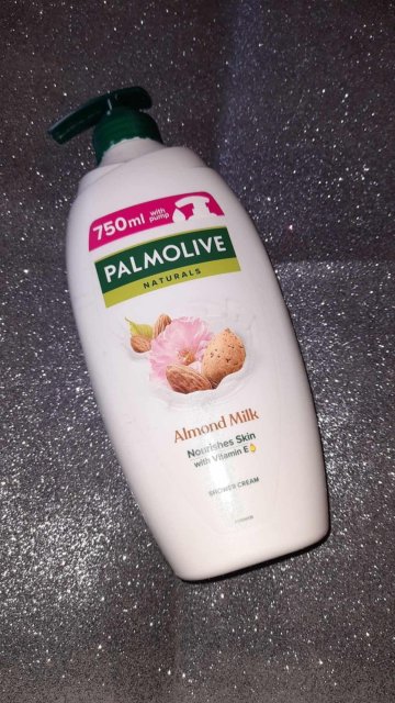 Palmolive Naturals, Żel pod prysznic, Almond & Milk