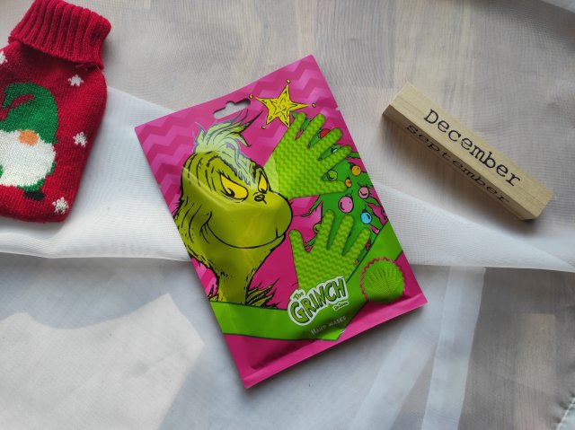 Topbrands Europe B.V. The Grinch, Maska do dłoni, w formie rękawiczek, Formuła nawilżająca 