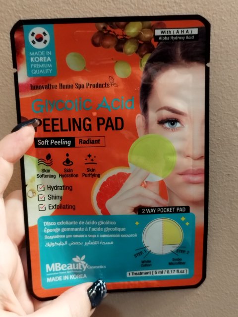 MBeauty Cosmetics Płatek peelingujący do twarzy, Oczyszczająco-peelingujący, Z kwasem AHA, Glycolic Acid Peeling Pad