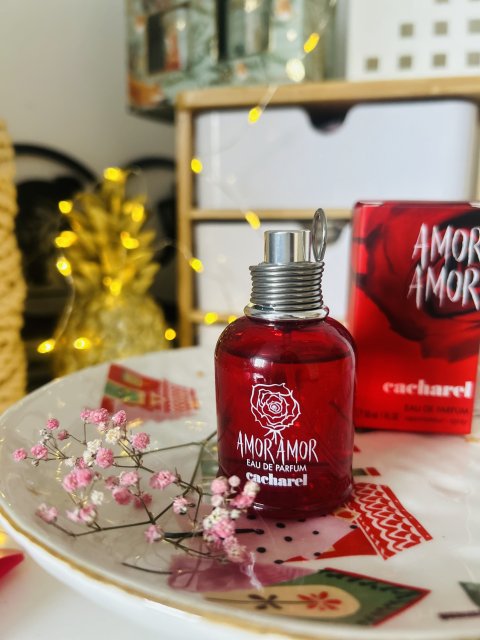 Cacharel Woda perfumowana, Amor Amor EDP