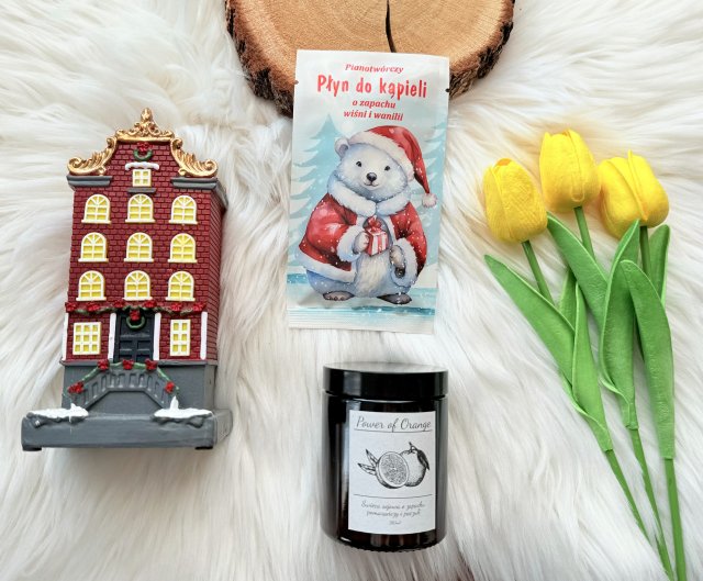 Marba Cosmetics Manufaktura Piękna, Płyn do kąpieli, Pianotwórczy, O zapachu wiśni i wanilii