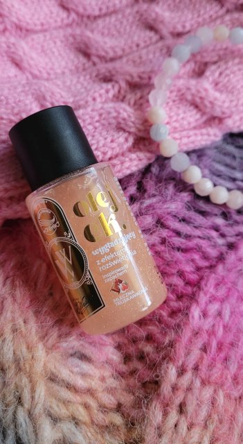 OnlyBio Hair on balance, olejek wygładzający z efektem rozświetlenia, mleczna truskawkowa, wedel