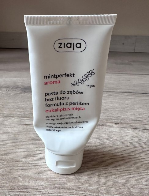 Ziaja Mintperfekt Aroma, Pasta do zębów, Eukaliptus mięta, Bez fluoru, Formuła z perlitem