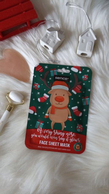 sence beauty Maseczka do twarzy w płacie, A very shiny nose you would wen say it glows, cleansing formula with vanilla scent