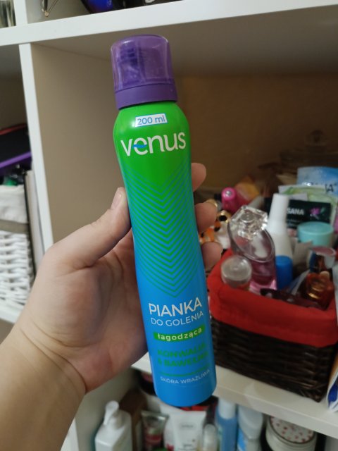 Denkowanie część druga :) Grudzień, kosmetyki w świątecznych opakowaniach lub w świątecznych kolorach: czerwonym, zielonym i złotym 