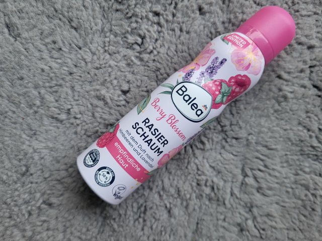 Balea Pianka do golenia, Berry Blossom