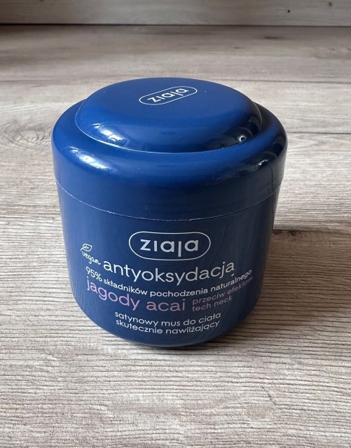 Ziaja Antyoksydacja, Jagody Acai, Mus do ciała, Satynowy, Przeciw efektom tech neck