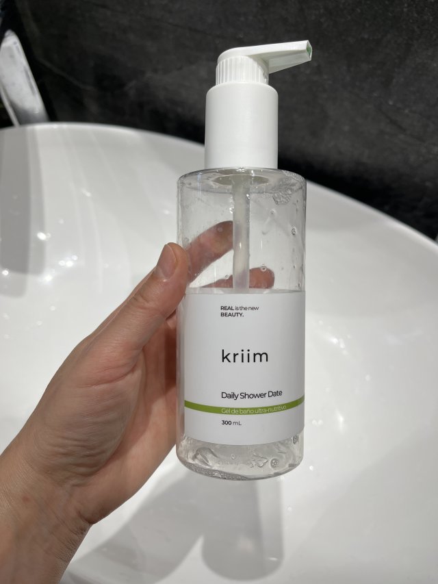 Denkowanie część druga :) Grudzień, kosmetyki w świątecznych opakowaniach lub w świątecznych kolorach: czerwonym, zielonym i złotym 