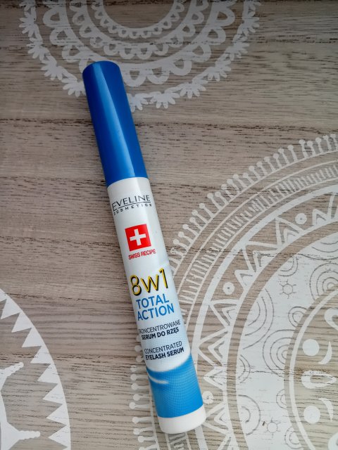 Eveline Lash Therapy Professional, 8w1 Total Action, Skoncentrowane serum do rzęs