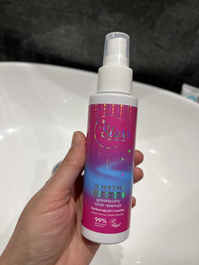 Denkowanie część druga :) Grudzień, kosmetyki w świątecznych opakowaniach lub w świątecznych kolorach: czerwonym, zielonym i złotym 