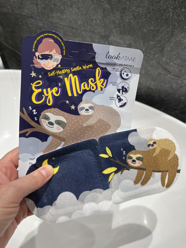 Denkowanie część druga :) Grudzień, kosmetyki w świątecznych opakowaniach lub w świątecznych kolorach: czerwonym, zielonym i złotym 