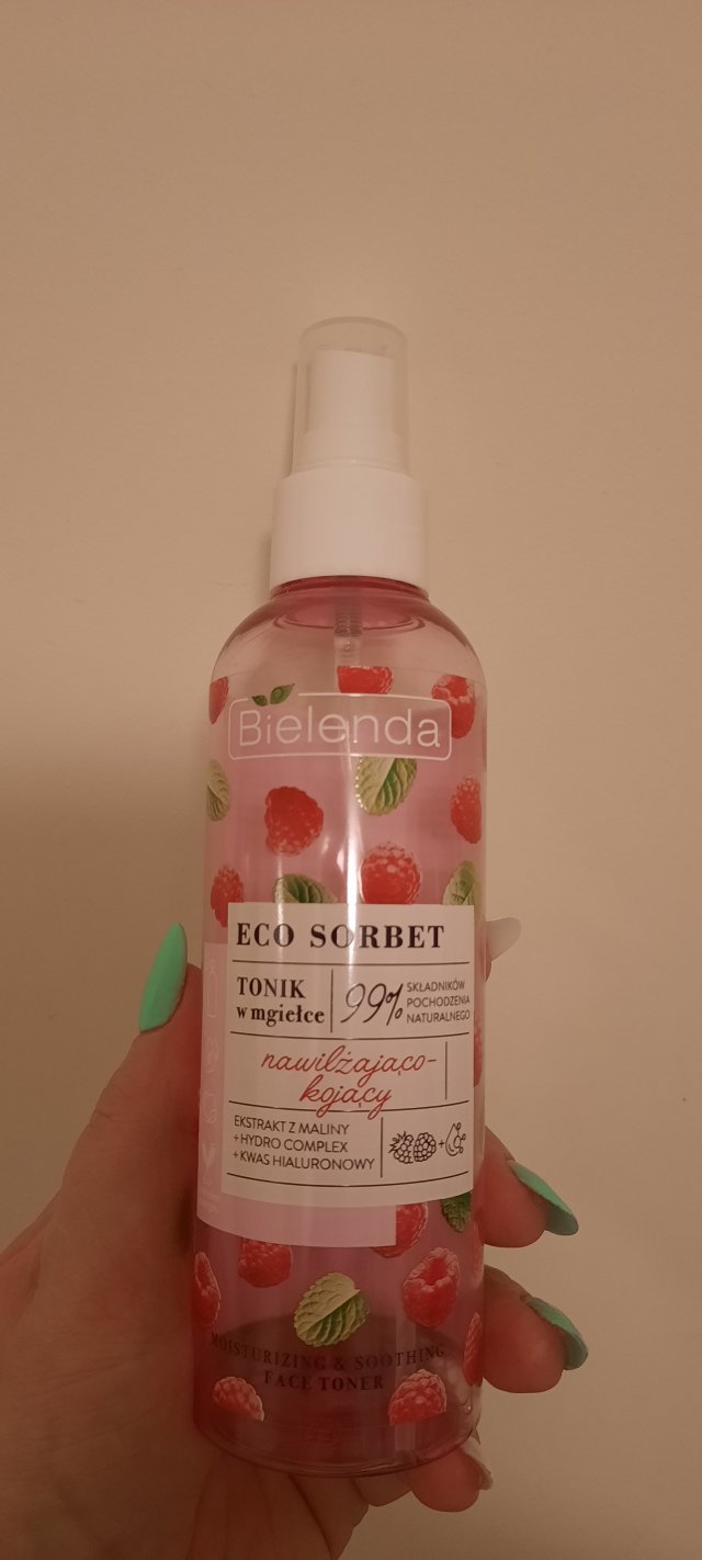 Denkowanie część druga :) Grudzień, kosmetyki w świątecznych opakowaniach lub w świątecznych kolorach: czerwonym, zielonym i złotym 