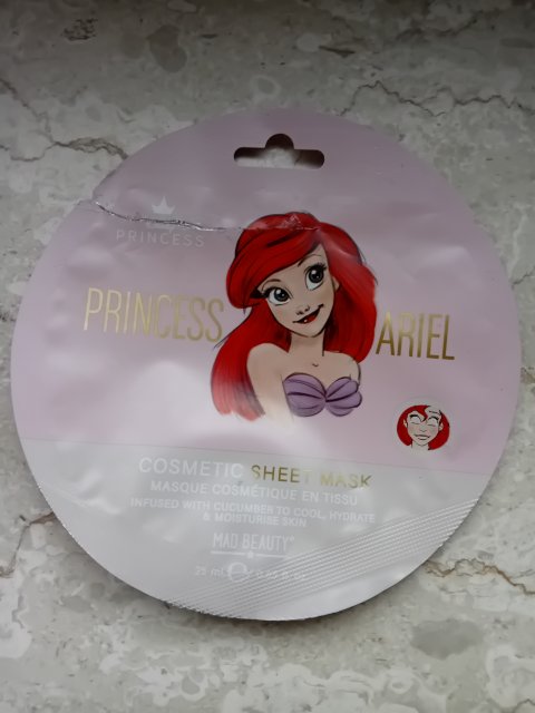 Denkowanie część druga :) Grudzień, kosmetyki w świątecznych opakowaniach lub w świątecznych kolorach: czerwonym, zielonym i złotym 