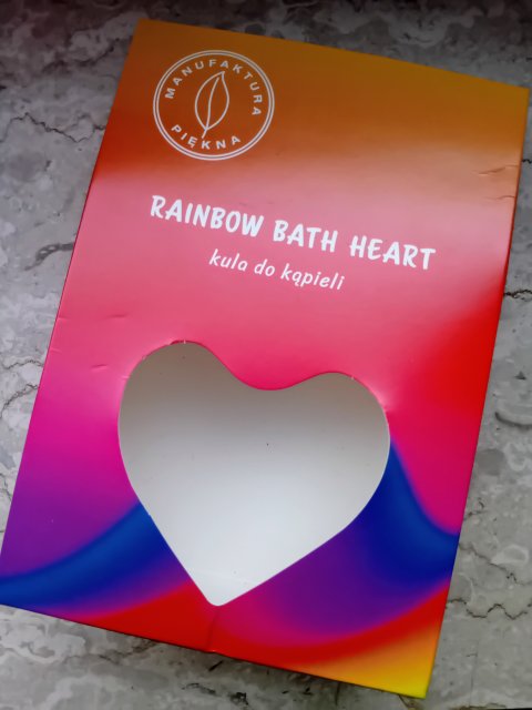 Denkowanie część druga :) Grudzień, kosmetyki w świątecznych opakowaniach lub w świątecznych kolorach: czerwonym, zielonym i złotym 