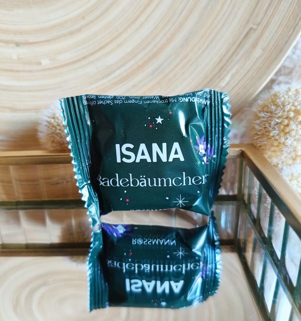 Isana Pastylka do kąpieli, Wünscht ein frohes Fest 