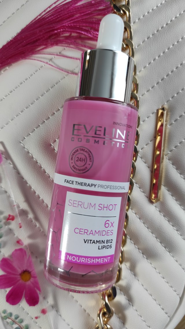 Serum Eveline ceramidy 