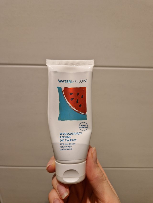 Denkowanie część druga :) Grudzień, kosmetyki w świątecznych opakowaniach lub w świątecznych kolorach: czerwonym, zielonym i złotym 