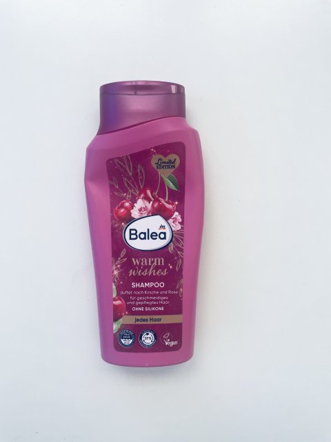 Denkowanie część druga :) Grudzień, kosmetyki w świątecznych opakowaniach lub w świątecznych kolorach: czerwonym, zielonym i złotym 