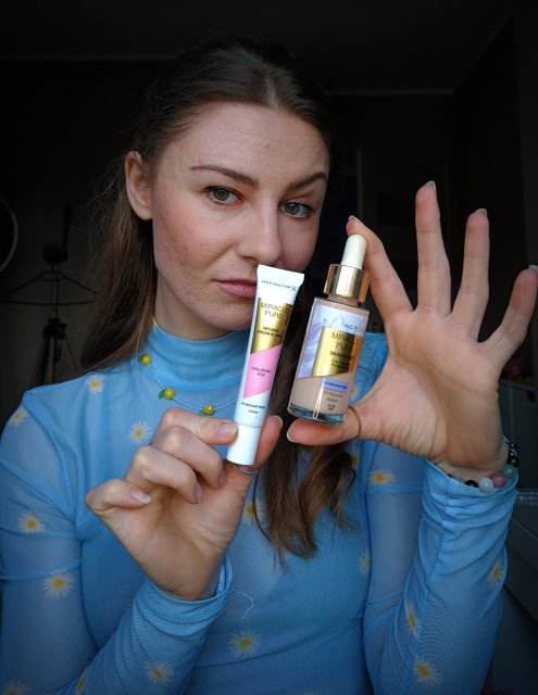 Max Factor Miracle Pure Skin Reset 2in serum fundation